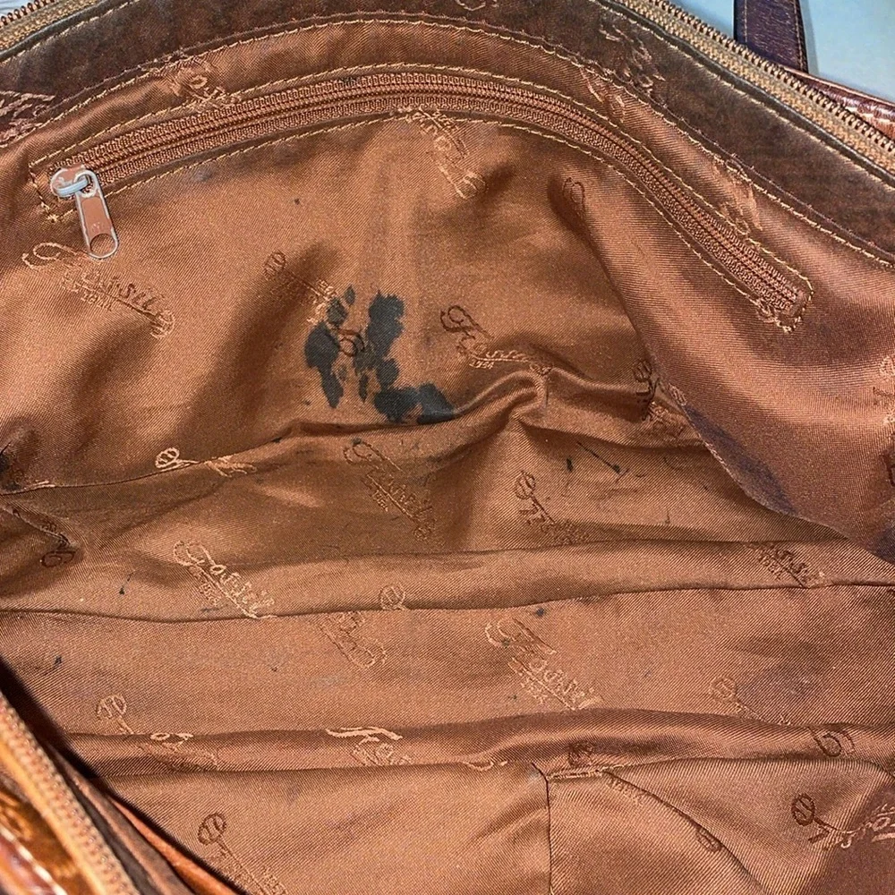 Fossil Vintage Brown Floral Embossed Leather Shoulder/ Hand Bag. UB 3